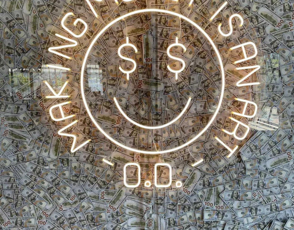 ‘MAKING MONEY IS AN ART’ Warm White LED Neon Sign