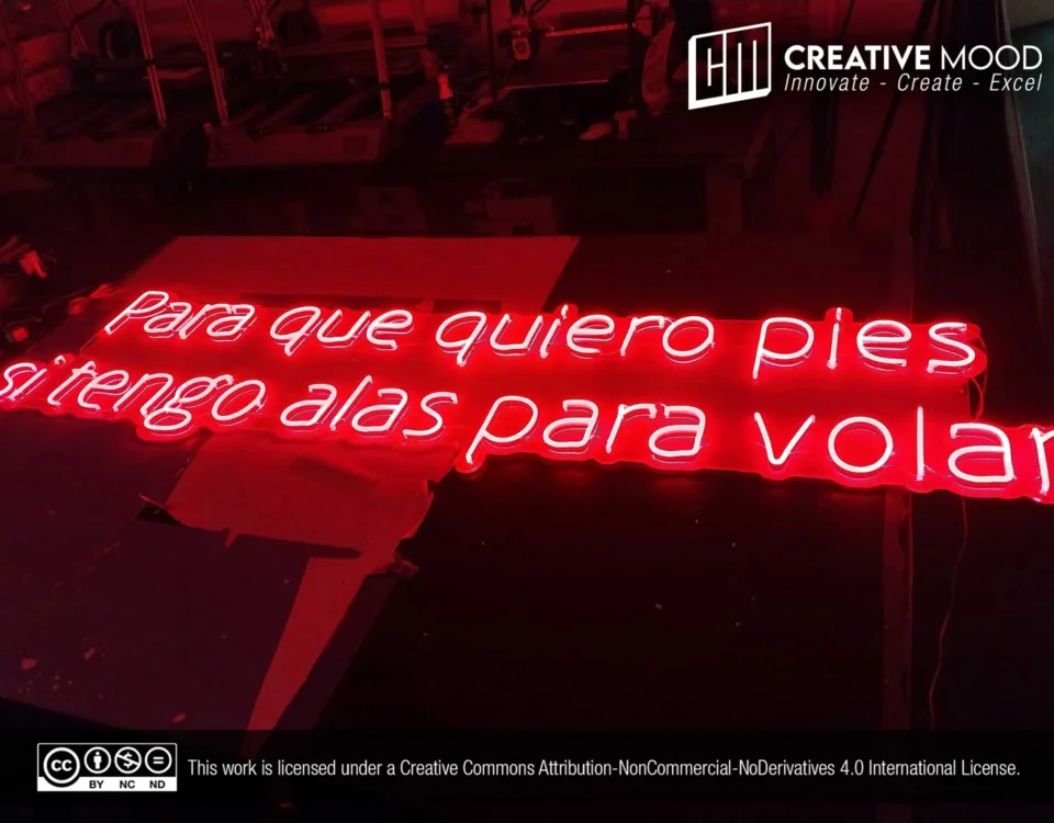 ‘Para que quiero pies si tengo alas para volar’ Red LED Neon Sign