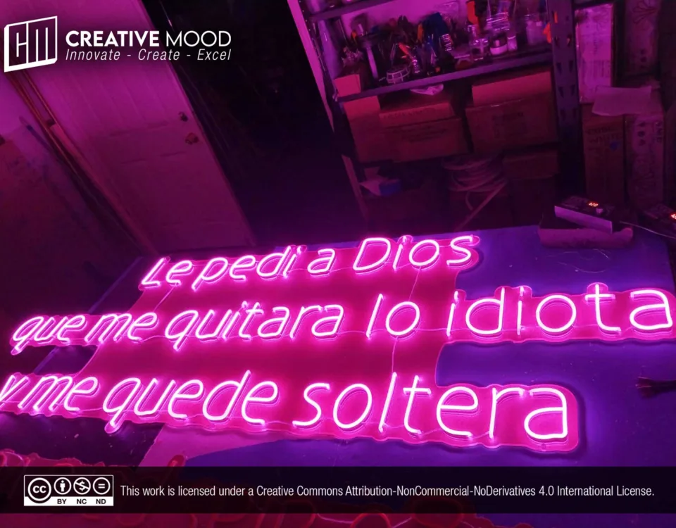 ‘Le pedí a Dios que me quitara lo idiota y me quede soltera’ Pink LED Neon Sign